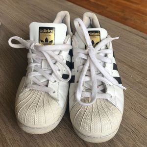Adidas super stars